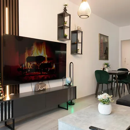 Casa Vista - Spacious 2br, 2bath, In With 2 Free Parking 아파트 소피아