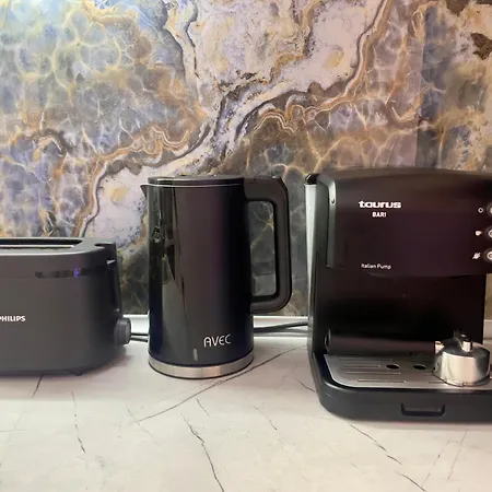 Casa Vista - Spacious 2br, 2bath, In With 2 Free Parking