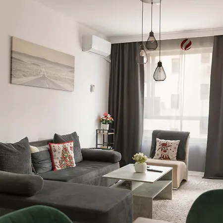 Casa Vista - Spacious 2br, 2bath, In With 2 Free Parking דירה סופיה