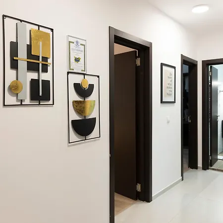 Casa Vista - Spacious 2br, 2bath, In With 2 Free Parking *