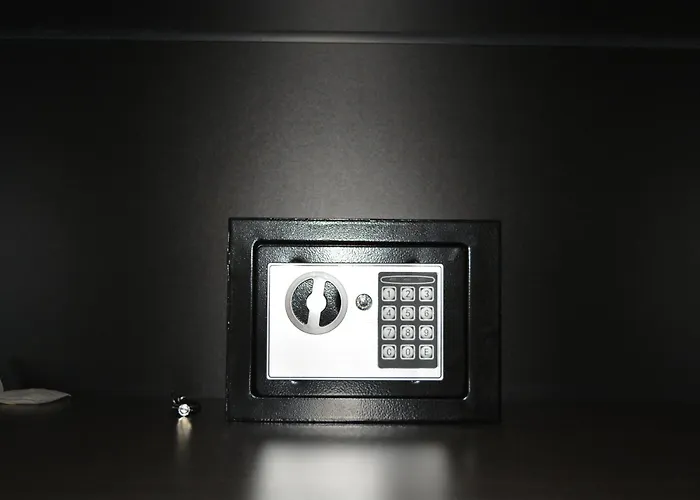 Casa Vista - Spacious 2br, 2bath, In With 2 Free Parking *