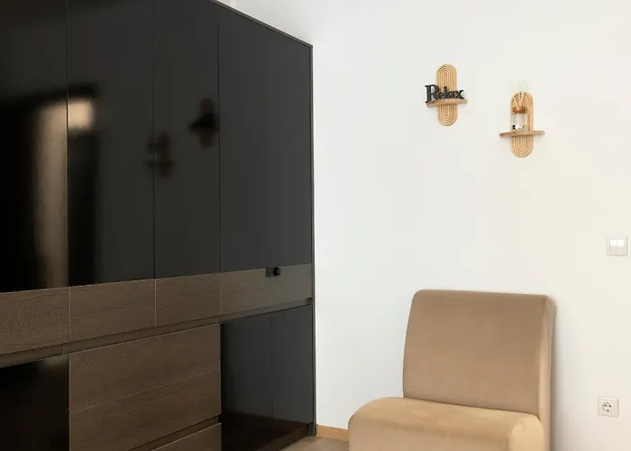 Casa Vista - Spacious 2br, 2bath, In With 2 Free Parking *