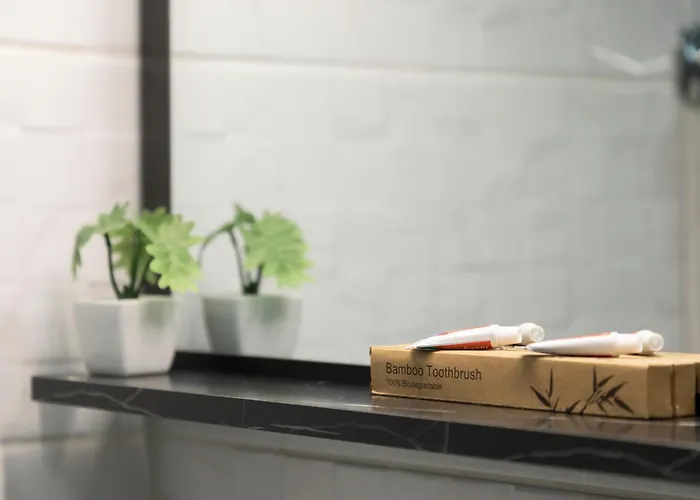 Casa Vista - Spacious 2br, 2bath, In With 2 Free Parking شقة