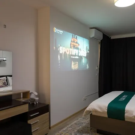 Casa Vista - Spacious 2br, 2bath, In With 2 Free Parking Апартамент София