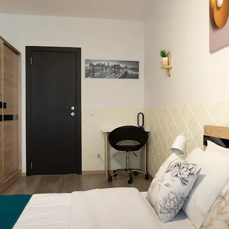 Casa Vista - Spacious 2br, 2bath, In With 2 Free Parking